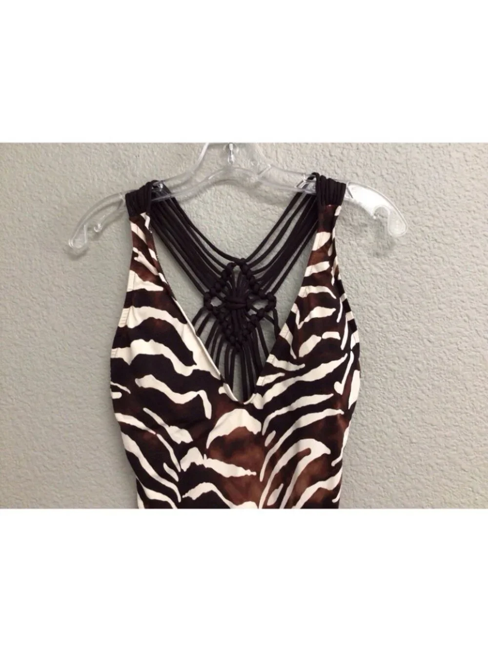 La Blanca Women's One Piece Swimsuit Size 10 Tiger Animal Print Slimming